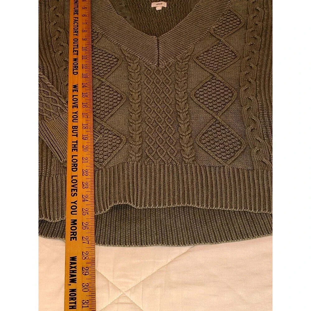 Aerie Women's Green Cable Knit V-Neck Slouchy Long Sleeve Sweater Size Small